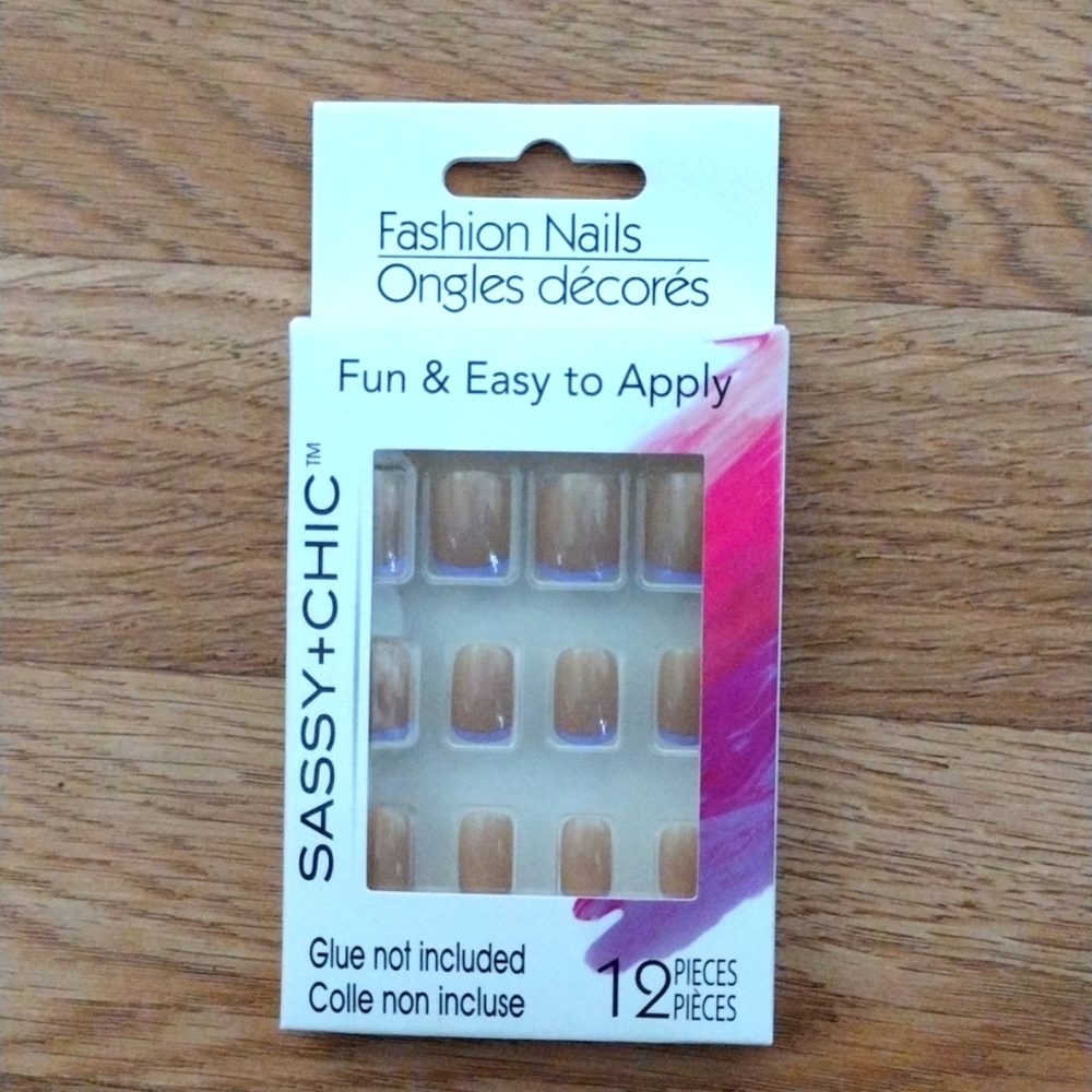 Sassy + Chic Fashion Nails